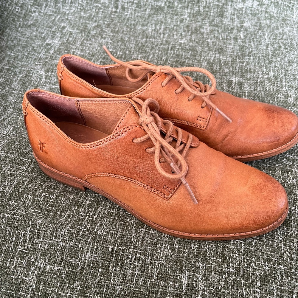 FRYE Women’s Anna Oxford Brown Size 7.5
